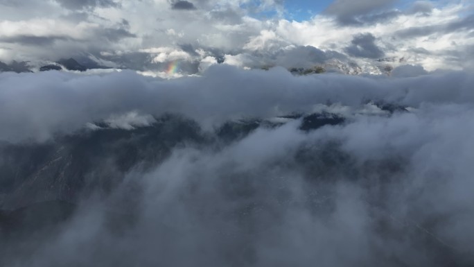 云南香格里拉梅里雪山飞来寺高空航拍