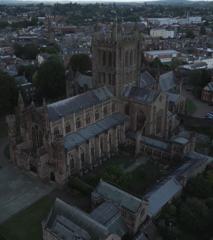 坎特伯蒂鸟瞰图，位于英格兰东南部的大教堂城市
