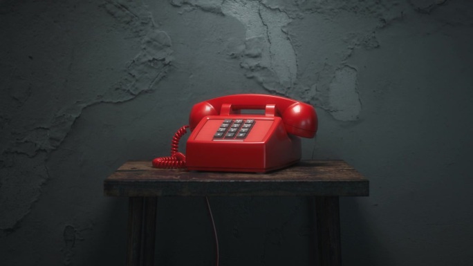 在一栋废弃的旧建筑里，红色的复古电话在值班桌上响个不停。三维视频动画