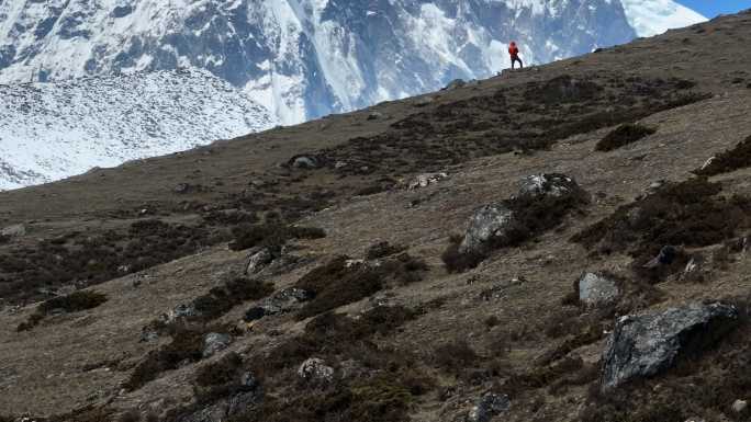 西藏山南洛扎秘境库拉岗日边境徒步航拍