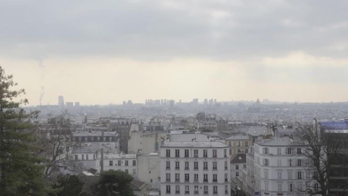 阴天的巴黎静态城市景观。