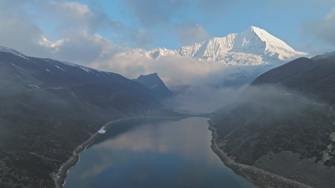 西藏山南洛扎秘境库拉岗日边境徒步航拍