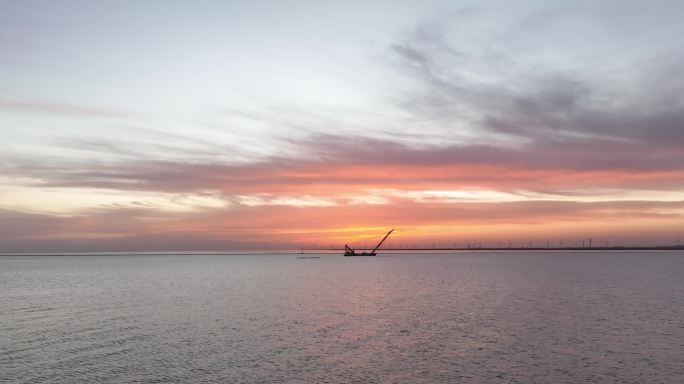 夕阳海边 海上吊船施工 DJI_0525