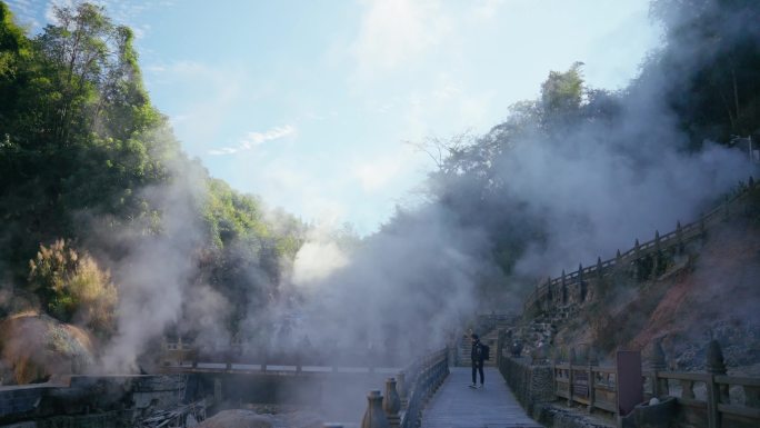 腾冲火山热海温泉素材