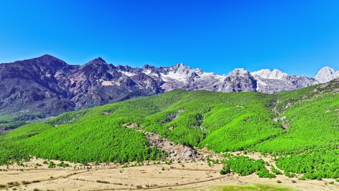 丽江玉龙雪山航拍