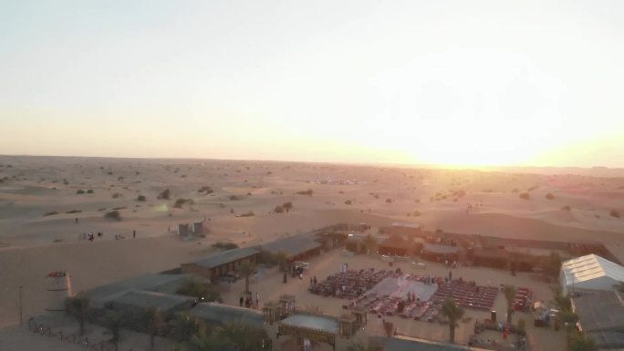 迪拜沙漠冲沙营地航拍