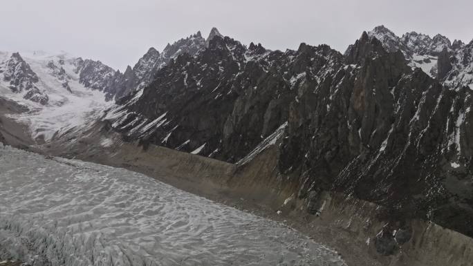 西藏那曲地区布加雪山冰川冰湖高空航拍