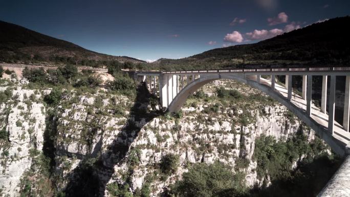 弗登峡谷和阿图比桥，法国。间隔拍摄
