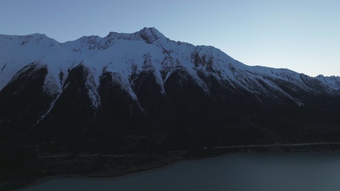 西藏昌都然乌湖来古雪山冰湖高空航拍