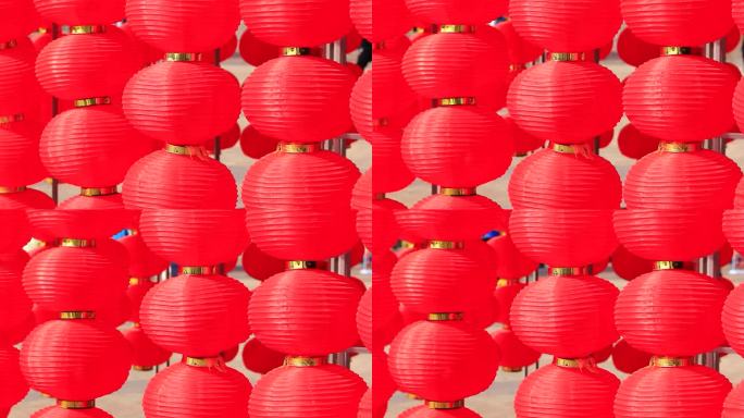春节户外挂满一排排的红灯笼