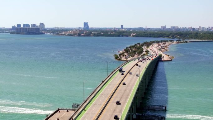 航拍视差素材迈阿密比斯坎湾大桥4k