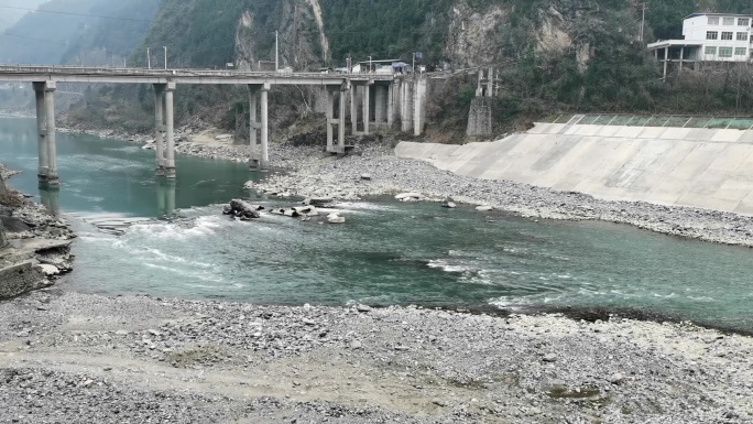 冬天嘉陵江的水，四川省广元市朝天区大滩段