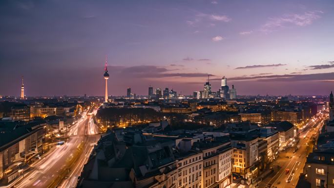 柏林夜景空中俯瞰亚历山大广场电视塔