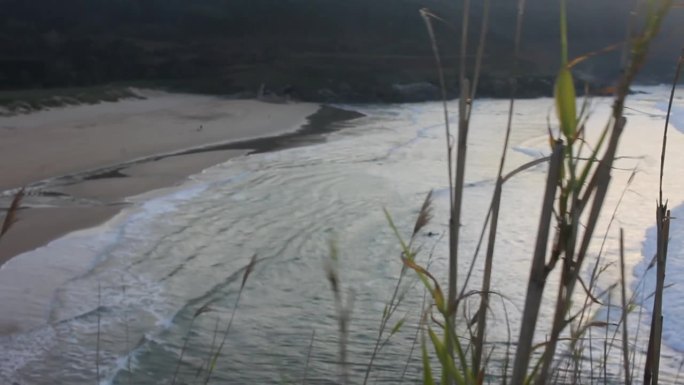 坎塔布里亚海滩的日落