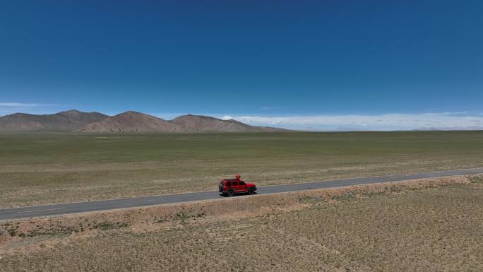 西藏阿里札达无人区越野坦克跟车航拍