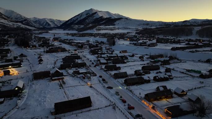 新疆北疆阿勒泰禾木冬季雪景童话世界航拍