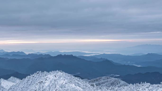 川西牛背山日出延时