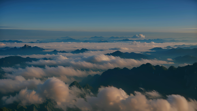 雪山高山山脉山峦群山云海日出朝阳风景风光