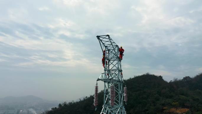 高压铁塔安装  建设 工业  航拍 视频