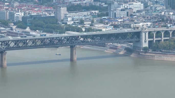 湖北武汉长江大桥航拍车流交通城市风景风光