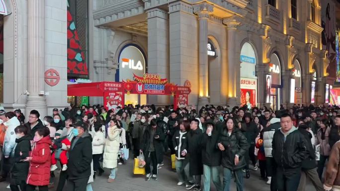 商业街人流延时 交通岗路口延时