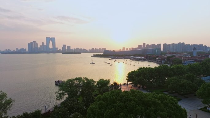 苏州金鸡湖夏天黄昏落日航拍全景