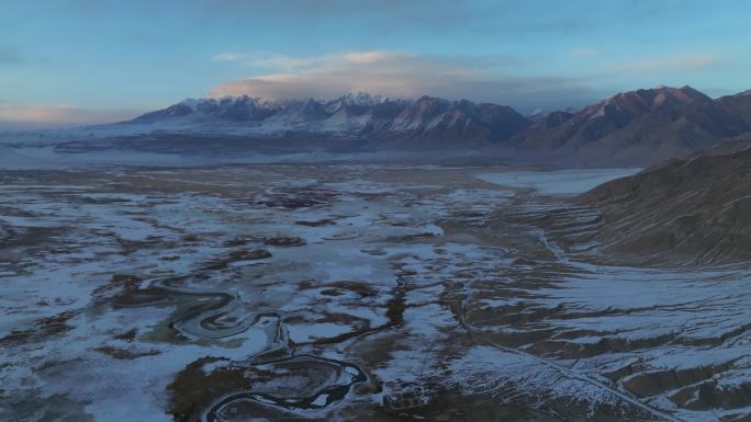 新疆喀什塔县帕米尔高原塔合曼湿地河道航拍