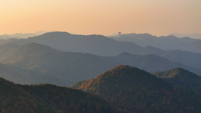 群山日出绍兴会稽山