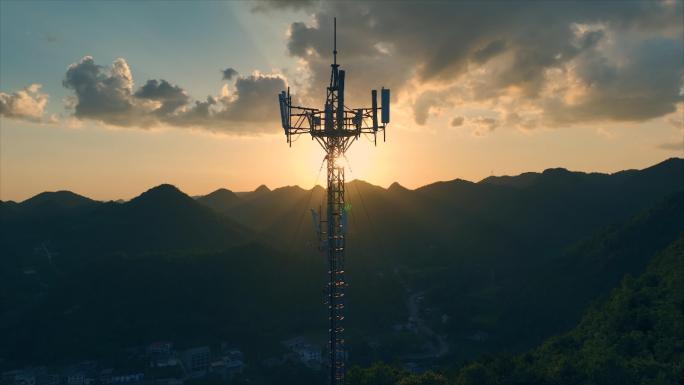 大山里的信号塔