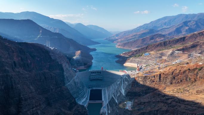 清晨的白鹤滩水电站延时