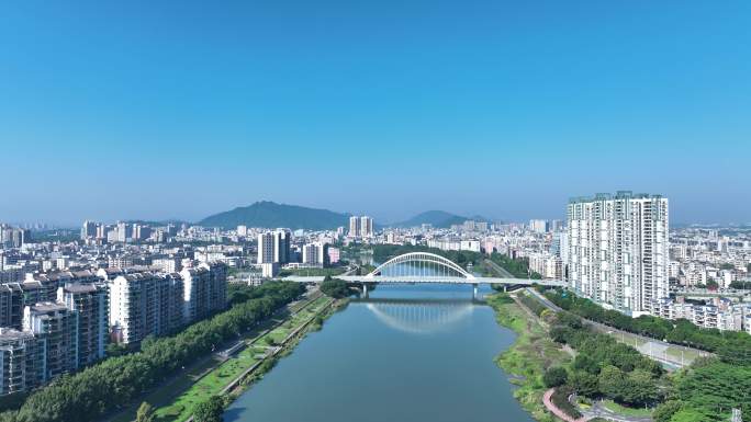 广州从化区航拍从化大桥流溪河城市建筑风光