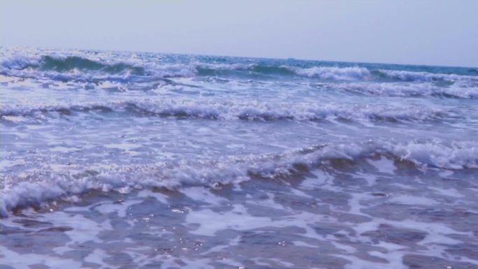 海边 大海 白色浪花 海浪 沙滩 海岸