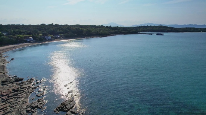 香港东平洲海岸线