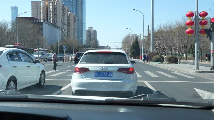 北京马路开车 副驾驶拍摄车辆行驶 坐副驾