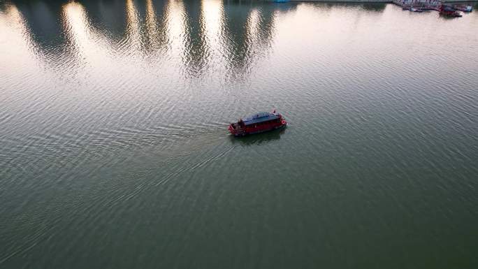 蚌埠龙子湖小游船夕阳风景航拍
