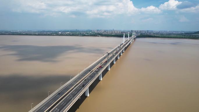 杭州钱塘江江东大桥车辆车流风景航拍