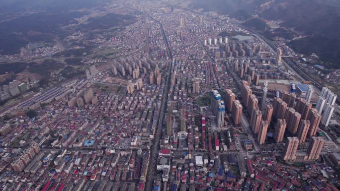 湖南临湘县城主城区高空4K航拍长镜头