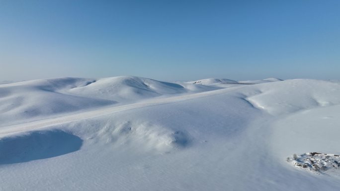 内蒙古丘陵雪原