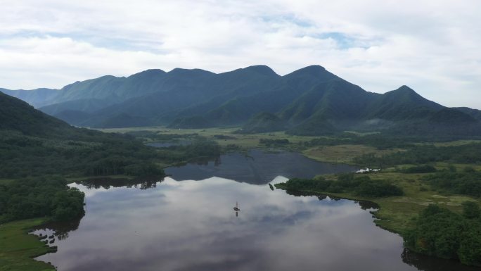 湖北神农架九大湖