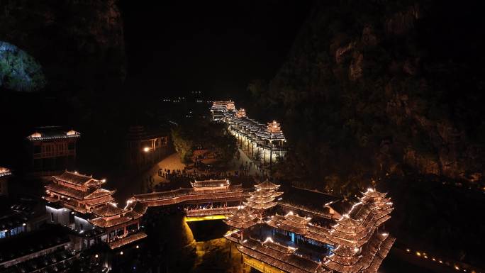 峰林布衣景区