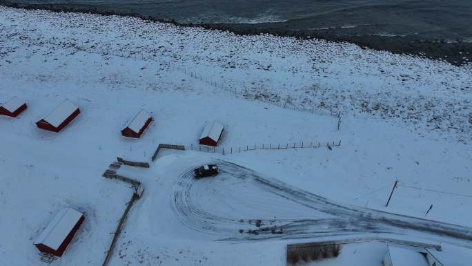 挪威罗弗敦群岛北极圈跟车冬季雪景高空航拍