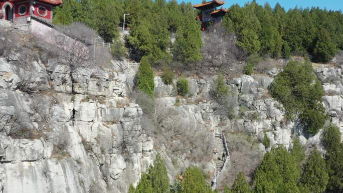 驼山峭壁