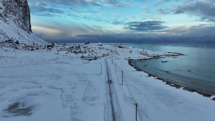 挪威罗弗敦群岛北极圈跟车冬季雪景高空航拍