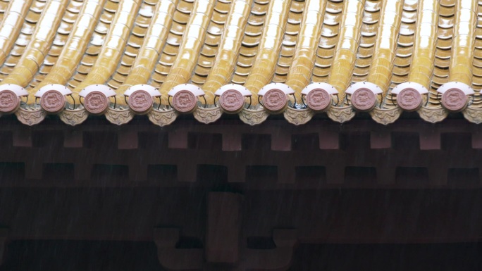 南京明故宫遗址公园阴雨天空镜屋檐B024