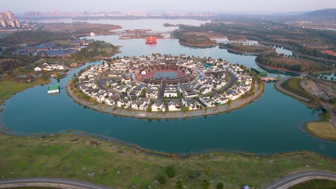 蚌埠城市龙子湖湖上升明月夕阳落日风景航拍