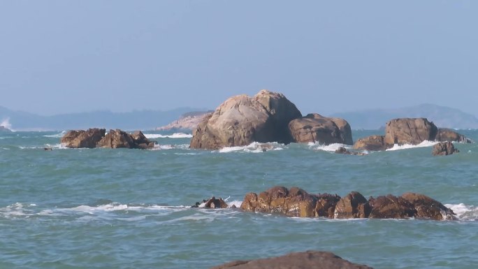 海浪拍打礁石 海风呼啸 波涛汹涌 望海潮