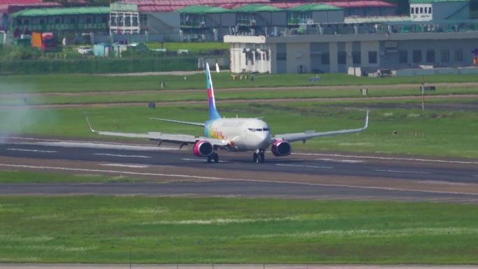 中州航空波音737货机降落全过程特写镜头