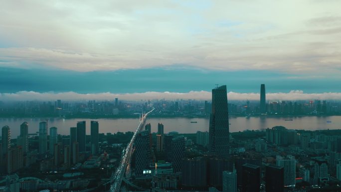 武汉长江主轴雨后航拍汉口武昌