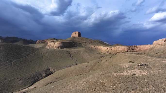 航拍宁夏银川贺兰山三关口明长城