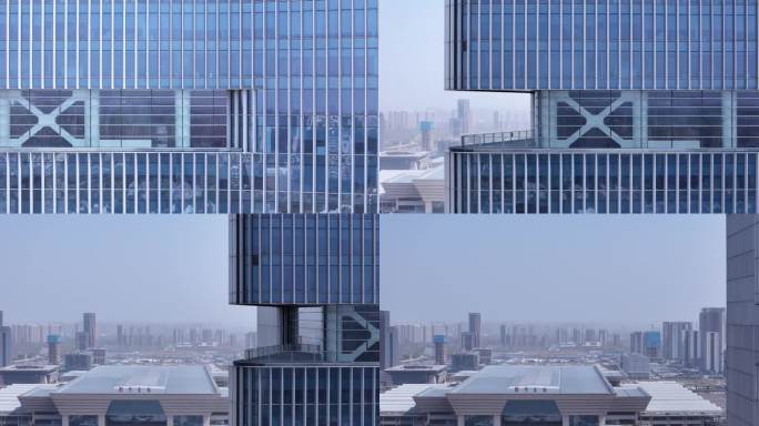 高楼大厦嵌入式结构空中阳台横移见郑州东站